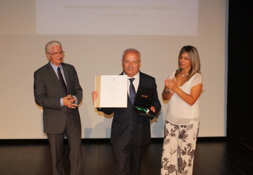 O Concello de Oroso recibe a Medalla de Ouro da Cámara Municipal de Góis